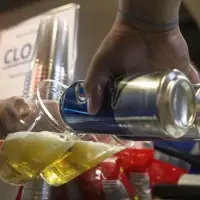 Ottawa extending 2% alcohol tax hike cap for another 2 years