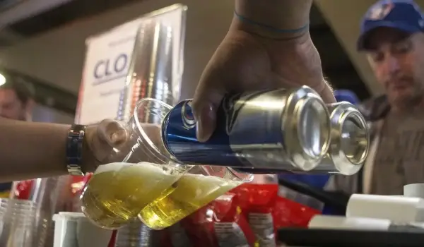 Ottawa extending 2% alcohol tax hike cap for another 2 years